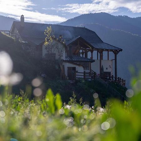 Zeneli Alpin Chalet Cerem エクステリア 写真
